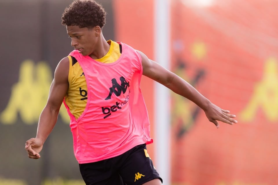 é Lucas, volante do Sport (Paulo Paiva / Sport Club do Recife)