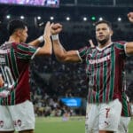 Fluminense encara o Platennse