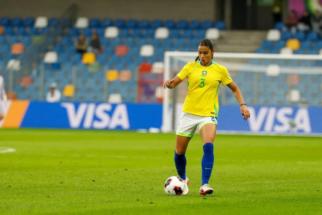 Onde assistir Brasil x Estados Unidos? Veja transmissão ao vivo pela Copa do Mundo Feminina Sub-20 2 Seleção Brasileira Feminina Sub-20 joga mata-mata na copa - Foto: Luciana Vermell/CBF