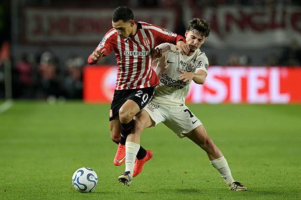 Onde assistir Corinthians x Estudiantes ao vivo e de graça: veja escalações na Libertadores 2 ONDE ASSISTIR Corinthians x Estudiantes AO VIVO e de GRAÇA